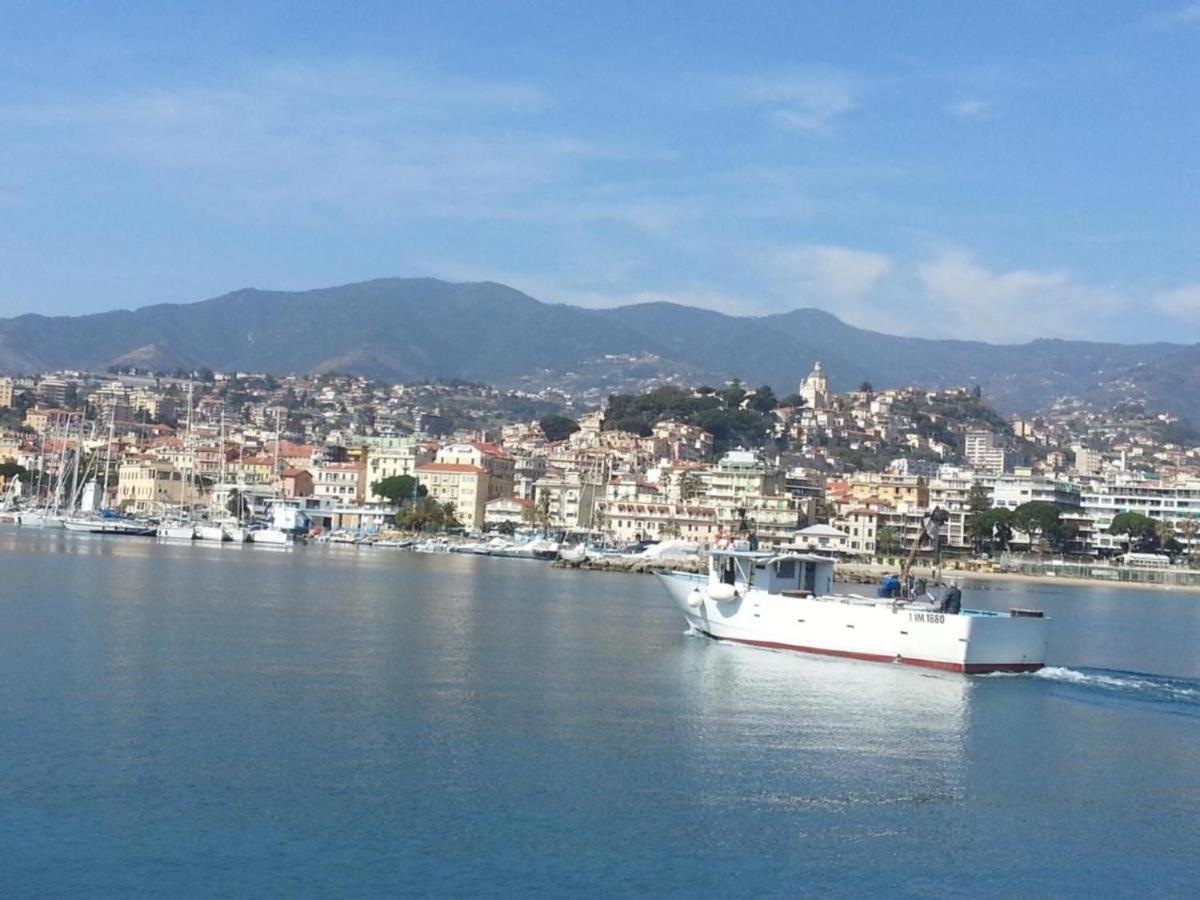 Evycasavacanze Sanremo Luaran gambar